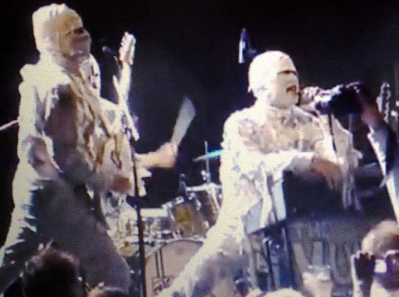 Fan footage from a rare 2011 Mummies reunion show in Oslo, Norway.