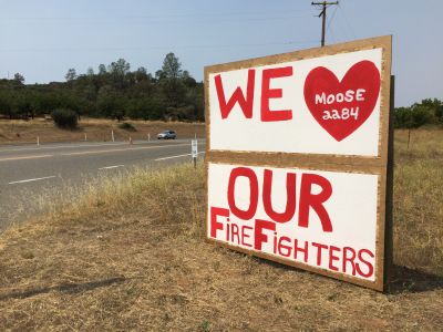 The Moose Lodge in Clearlake Oaks love fire crews battling the Rocky Fire -- and has been playing host to scores of evacuees from the surrounding area.