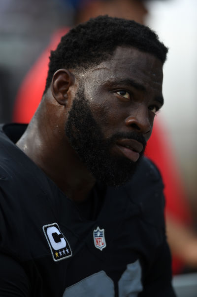 Justin Tuck #91 of the Oakland Raiders looks on during the second half of their NFL game against the Cincinnati Bengals September 13, 2015. (Thearon W. Henderson/Getty Images)
