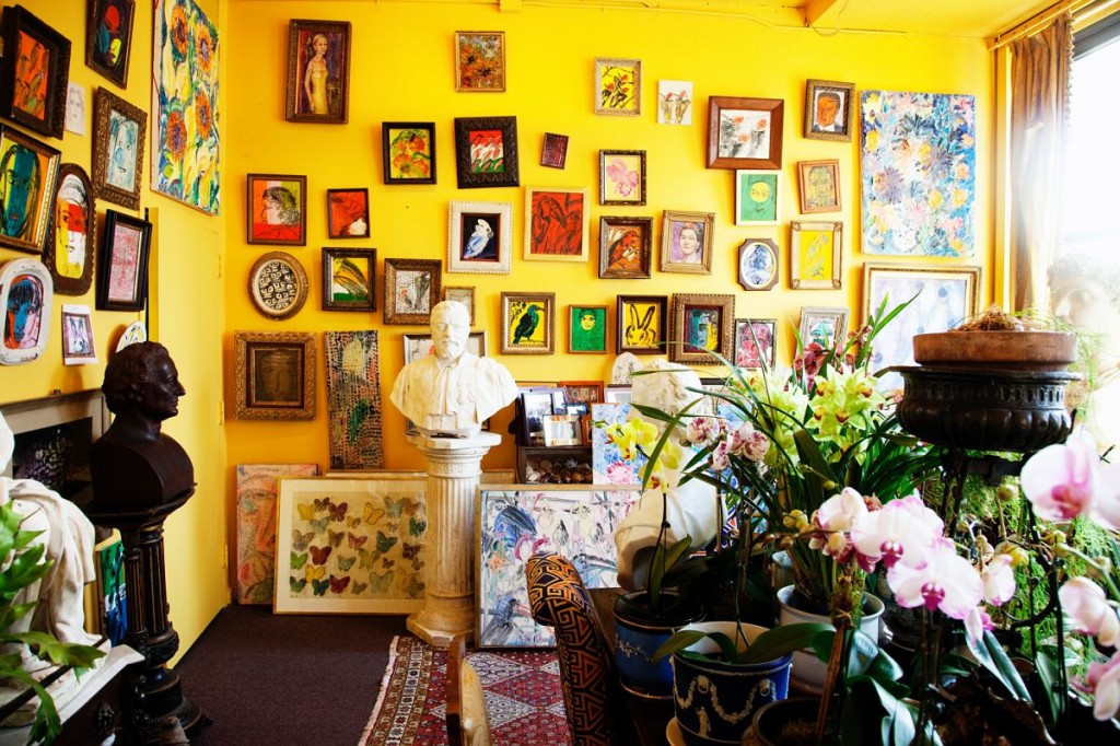 From The Selby: Artist, Hunt Slonem's, uniquely quirky NY interior.