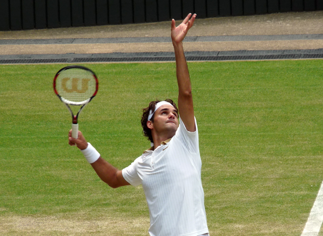 Roger_Federer_(26_June_2009,_Wimbledon)_2
