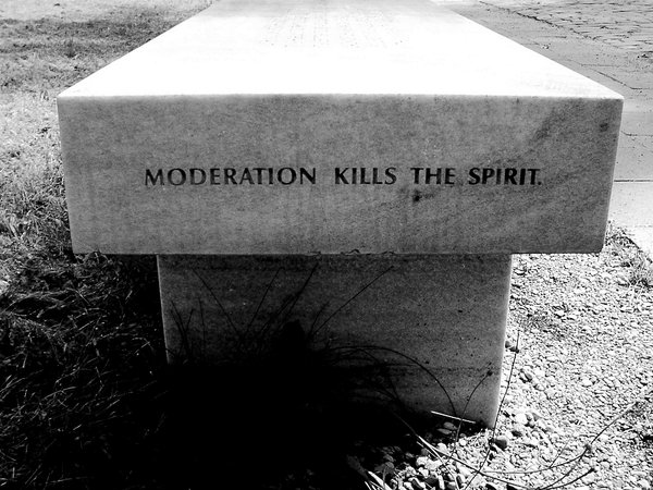 moderation_kills_the_spirit_by_Kuna_Aayla_Secura