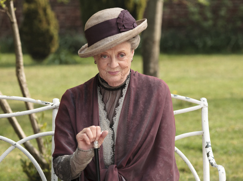Dame-Maggie-Smith-as-The-Dowager-Countess-in-Downton-Abbey