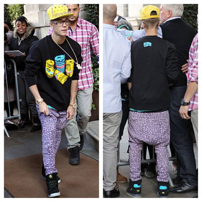 Bieber, in said weird diaper-pants. 