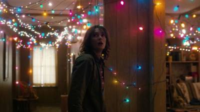 Winona Ryder as Joyce Byers in Stranger Things (Photo: Netflix)