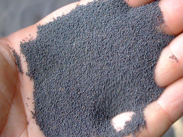 Sand particles being mined for use during hydraulic fracking. Photo credit: Aden (CC-BY-NC-ND)