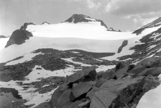 The Lyell Glacier, as photographed by G. K. Gilbert in August of 1903 (Photo: USGS)