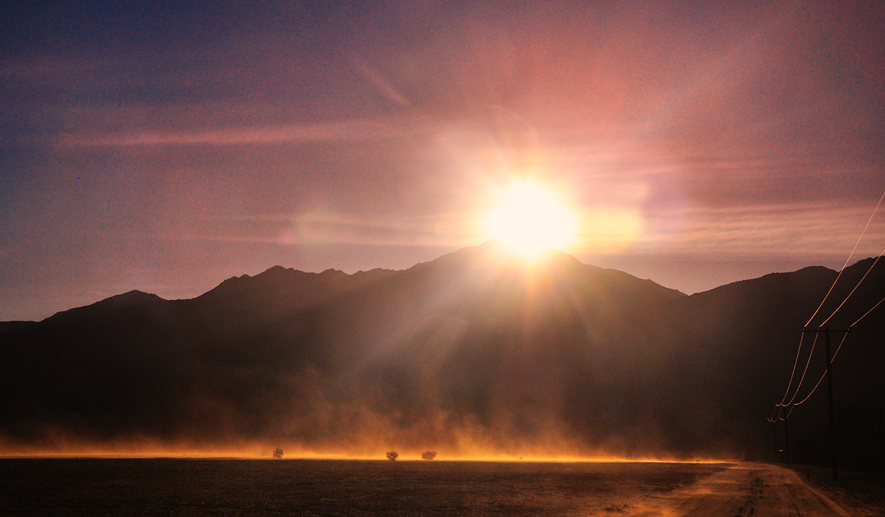 Sun and wind bear down on a spot near Borrego Springs. (Bill Gracey/flickr)
