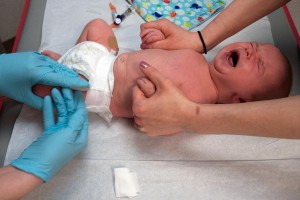 Baby cries after receiving a vaccine. (Dan Hatton: Flickr)