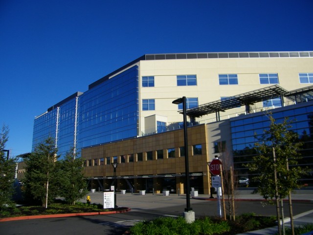John Muir Medical Center in Walnut Creek, part of John Muir Health, which recently announced voluntary buyouts ahead of full implementation of the Affordable Care Act. (cseeman/Flickr)