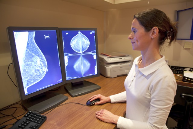 Instead of having mammograms according to age, some doctors think screening should be based on a woman's overall risk for breast cancer. (Getty Images)