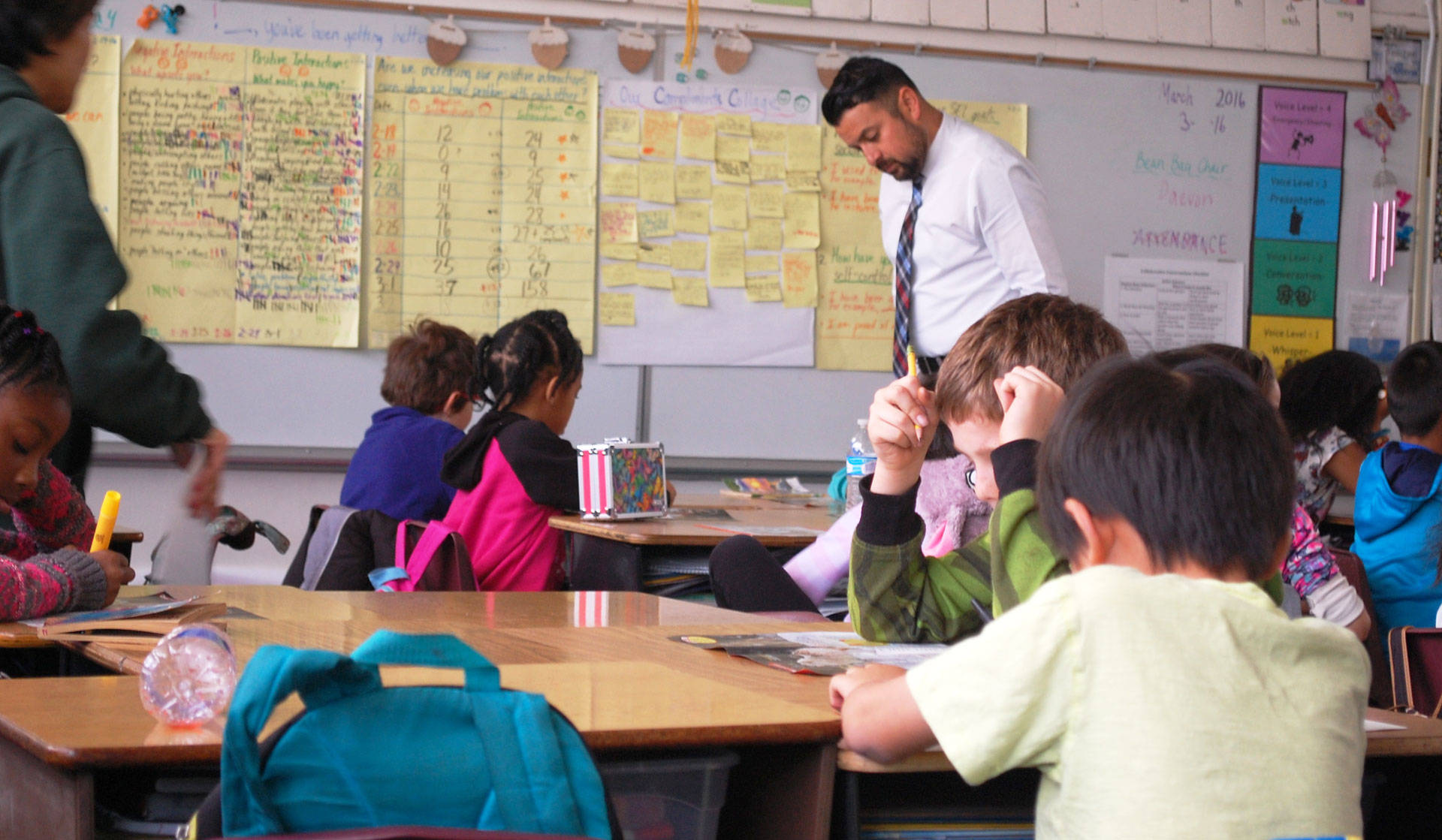 Once the worst performing schools in the state, Oak Ridge Elementary is now a bright spot in an economically depressed neighborhood in Sacramento. Gabriel Salcedo/KQED