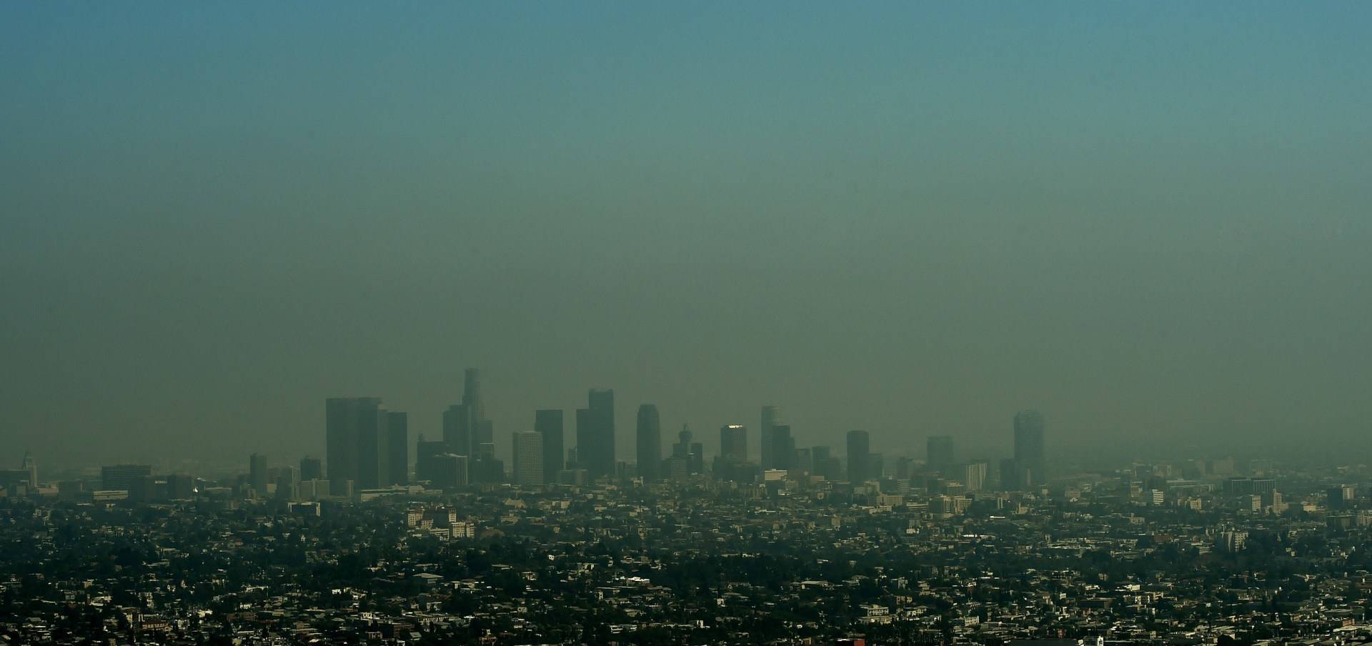 A view of the Los Angeles city skyline as heavy smog shrouds the city in California on May 31, 2015.            Mark Ralston/Getty Images