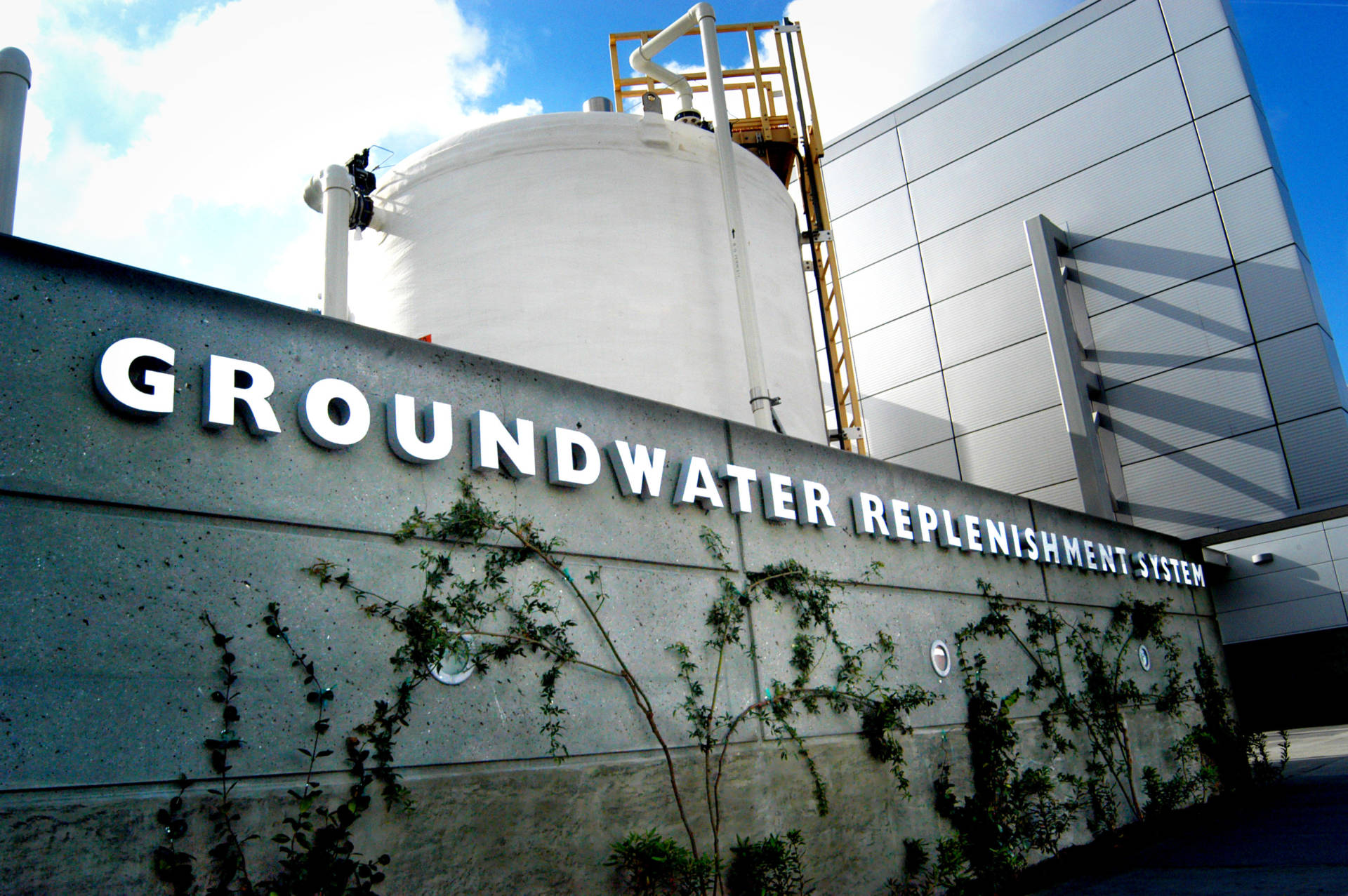 The Orange County Water District groundwater replenishment program is the largest plant of its kind in the nation, turning 100 million gallons a day of flushed water into drinking water.  Courtesy Orange County Water District
