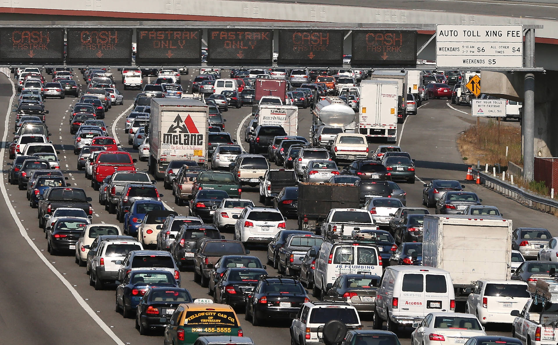 Commuter traffic at the Bay Bridge toll plaze pictured during the July 2013 BART strike.  Justin Sullivan/Getty Images