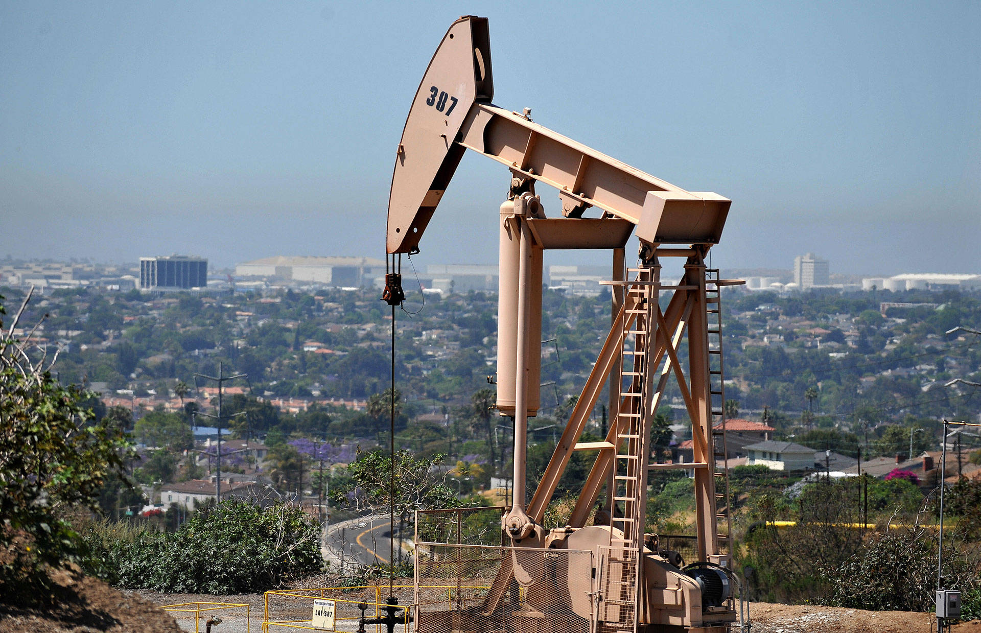 An oil rig operates in Culver City. GABRIEL BOUYS/AFP/Getty Images