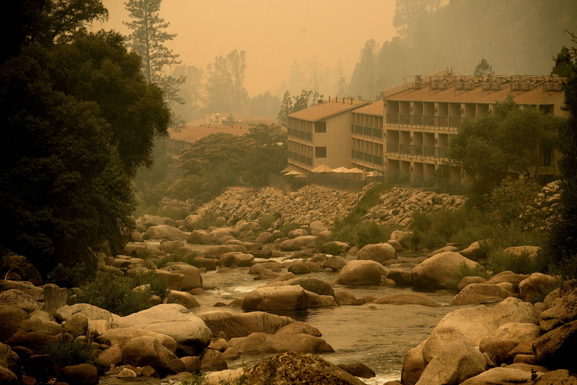 The Yosemite View Lodge in El Portal was shrouded in smoke at the end of July, during the peak of the Ferguson fire.  NOAH BERGER/AFP/Getty Images