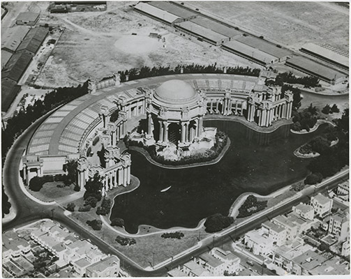 Arial shot of the Palace of Fine Arts in 1915
