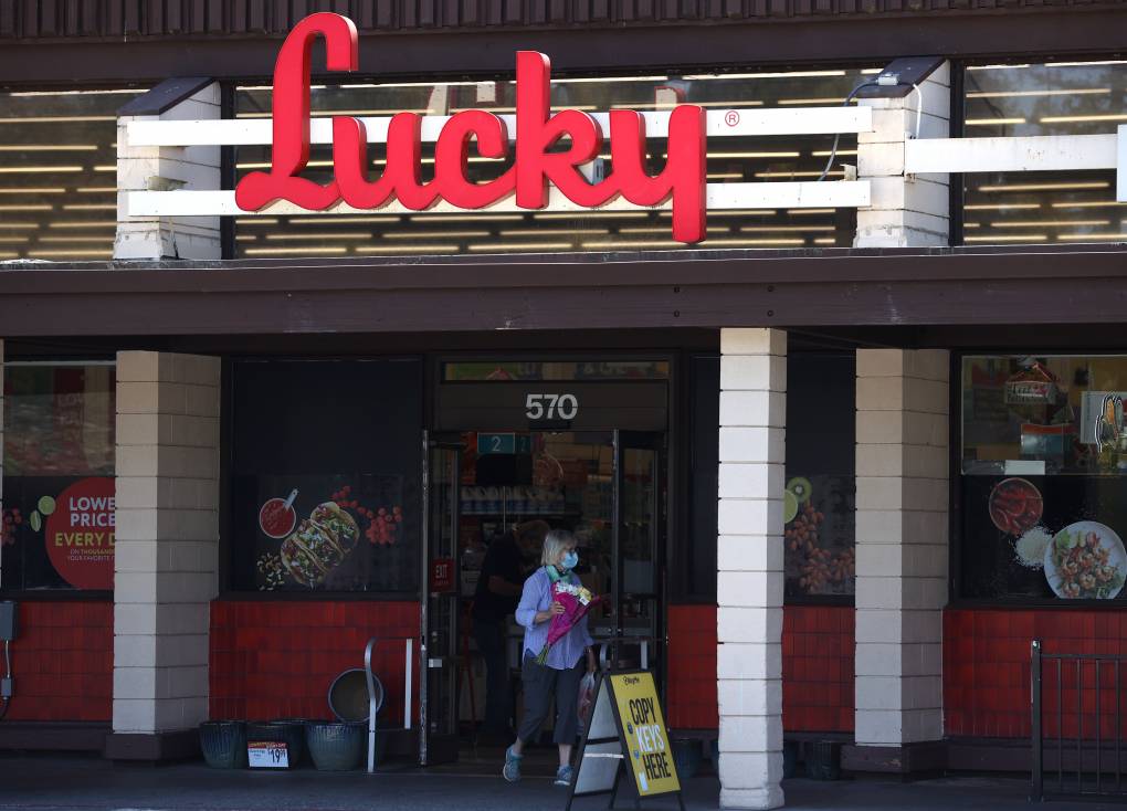 The front of a Lucky store, with its read "Lucky" sign above the awning.