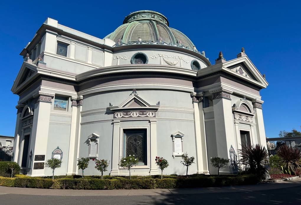 The exterior of the San Francisco Columbarium, a neoclassical building constructed in 1898 in the city's Inner Richmond district. Julie Zigoris/KQED