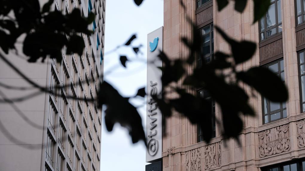 An image of the Twitter headquarters seen from the street.