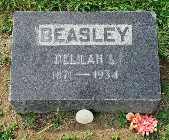 Delilah Leontium Beasley's simple headstone at St. Mary's Cemetery, Oakland. (Section Y, Plot 15, 52.)