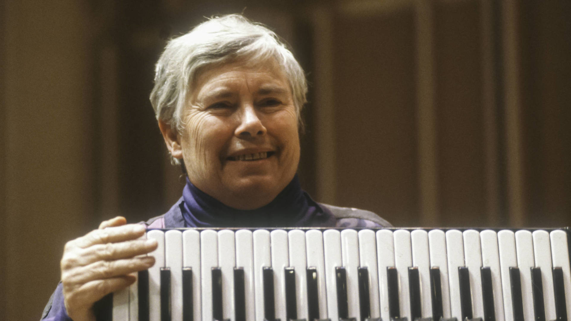 Pauline Oliveros performs at Merkin Concert Hall in New York, in 1991 Jack Vartoogian/Getty Images