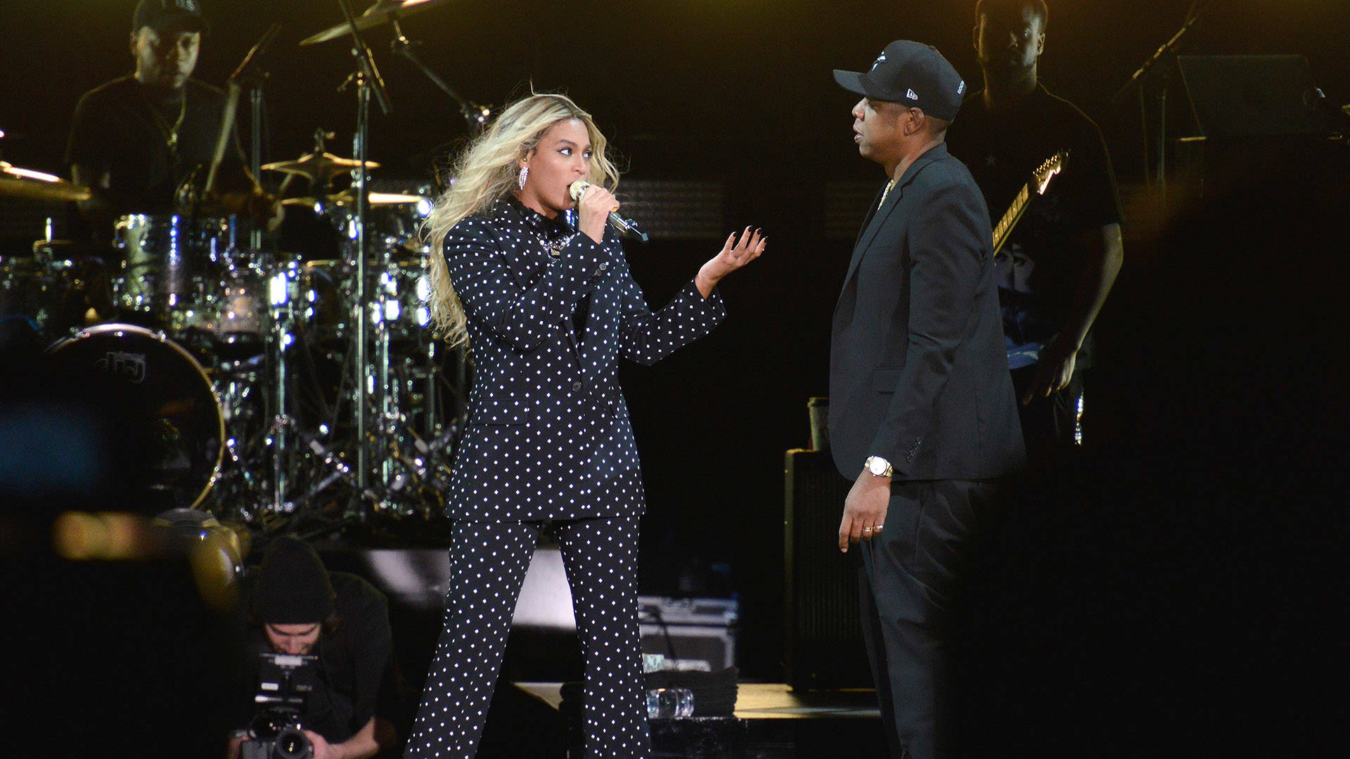 Beyonce and and Jay Z perform on stage during a Get Out The Vote concert in support of Hillary Clinton at Wolstein Center on November 4, 2016 in Cleveland, Ohio.  Duane Prokop/Getty Images