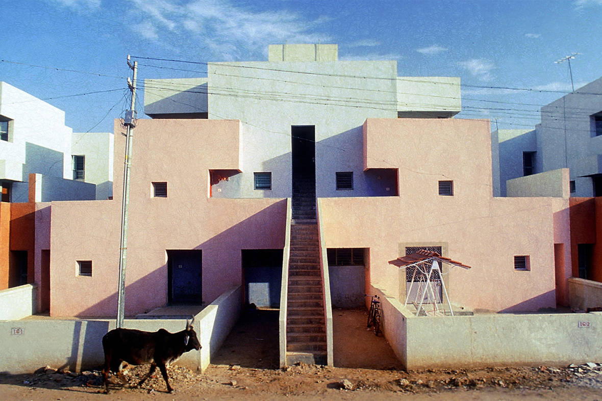 Balkrishna Doshi created the Life Insurance Corporation Housing building in Ahmedabad, India, in 1973. Courtesy of VSF
