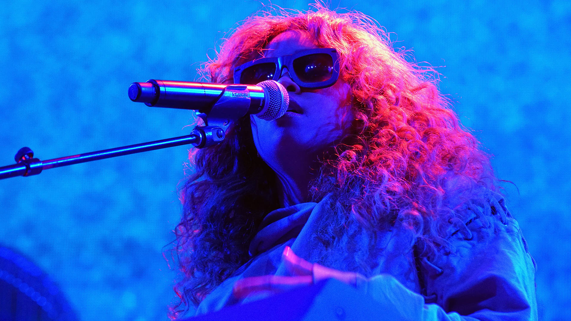 H.E.R. performs onstage at night two of the STAPLES Center Concert during the 2017 BET Experience at LA Live on June 23, 2017 in Los Angeles, California.    Bennett Raglin/Getty Images for BET