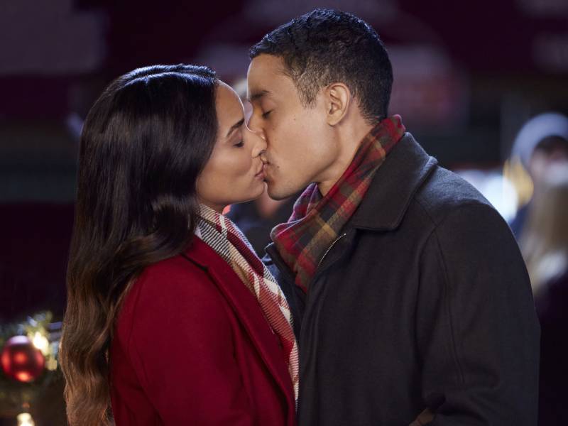 Rochelle Aytes and Mark Taylor star in one of the Hallmark Channel's many new holiday rom-coms, 'A Christmas Tree Grows in Colorado.'