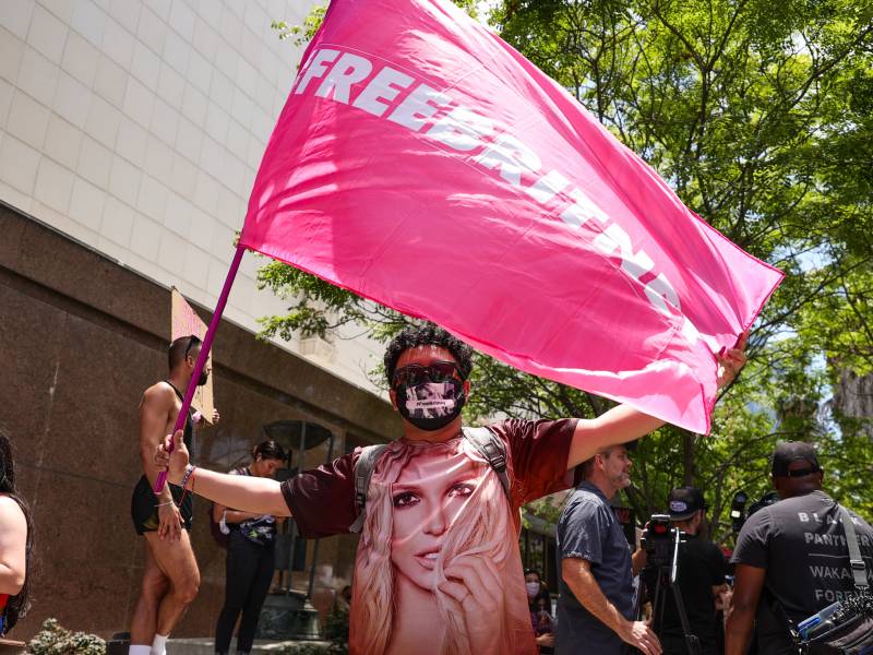 #FreeBritney activists protest at Los Angeles Grand Park during Spears' June 23 conservatorship hearing.