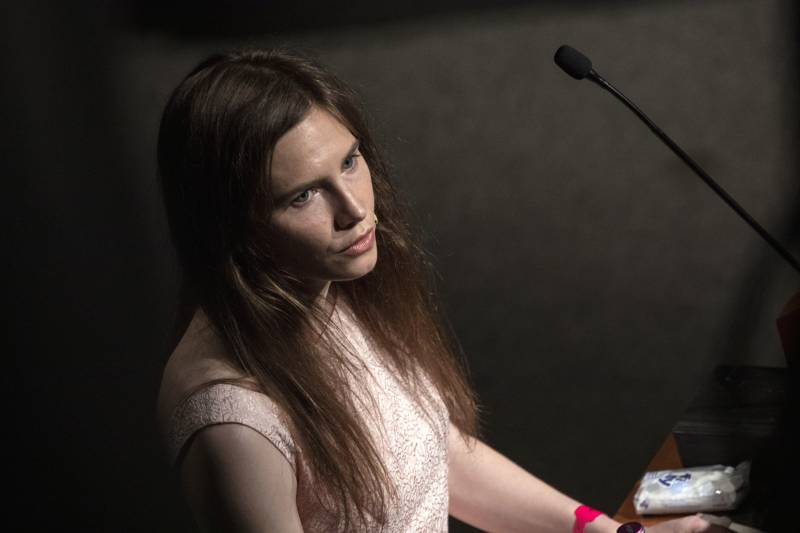Amanda Knox delivers a speech during a panel session entitled 'Trial by Media' during the first edition of the Criminal Justice Festival, an event organised by The Italy Innocence Project and the local association of barristers. Modena, Italy, 2019.