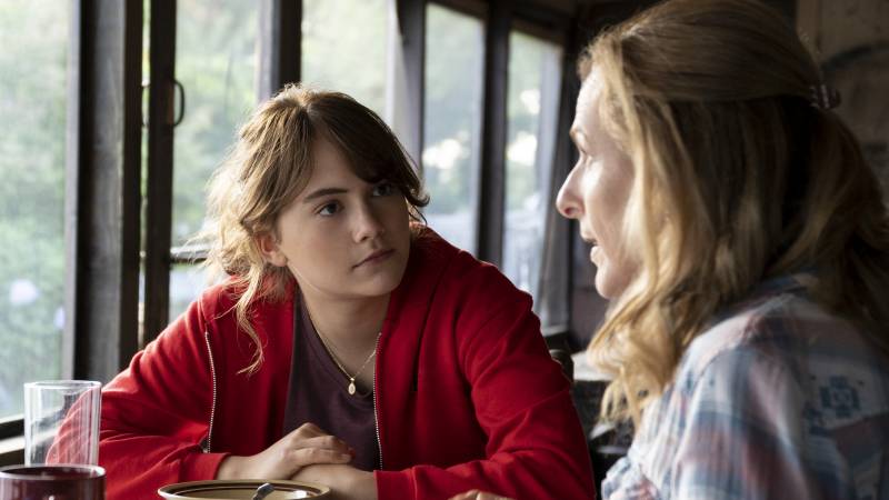 Emilia Jones and Marlee Matlin play daughter and mother in the new film 'CODA.'