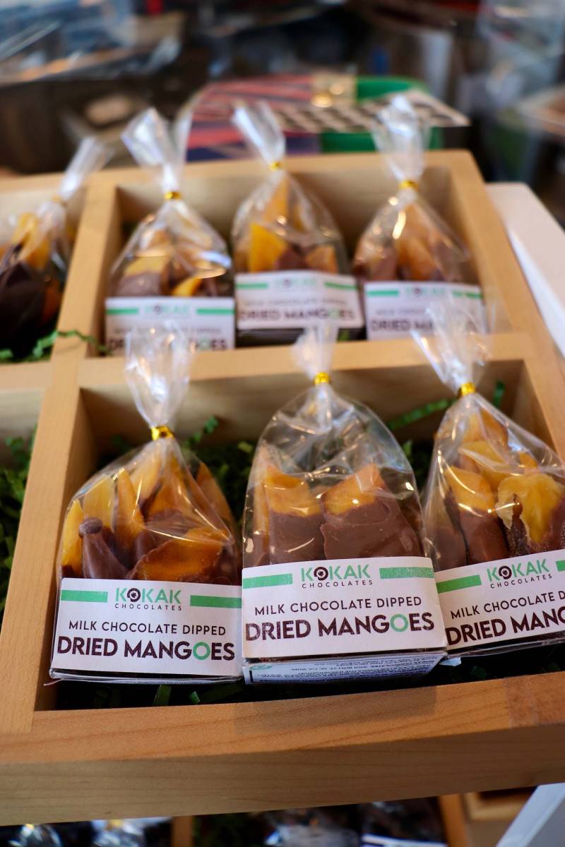 dried mangoes dipped in chocolates