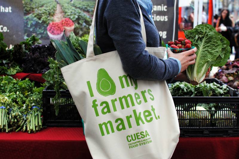 Give the gift of a CUESA-loving tote.