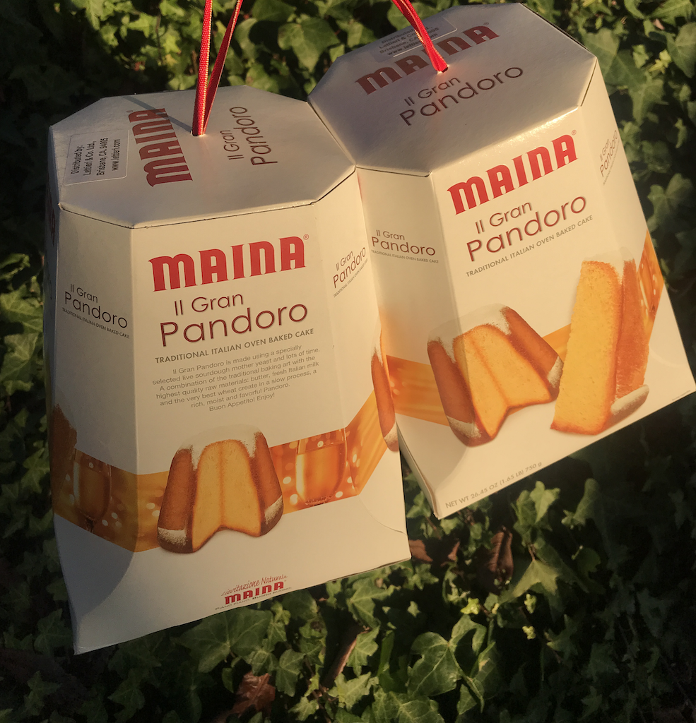 Pandoro, panettone's dry fruit free cousin.