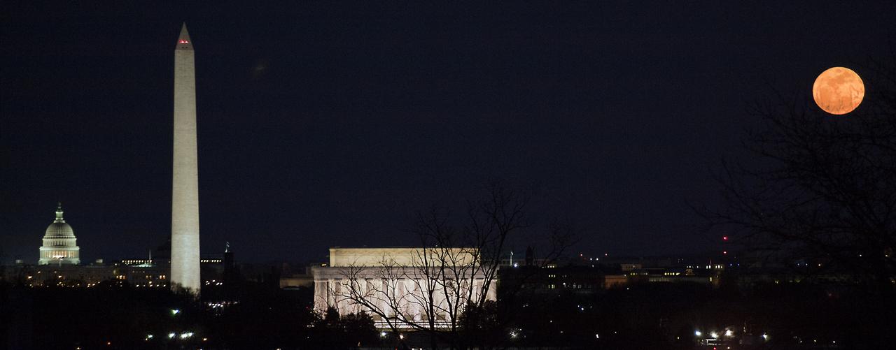 A "super moon" rises near the National Mall in 2011, in Washington D.C. The full moon is called a super moon when it is at its closest to Earth. Paul E. Alers/NASA
