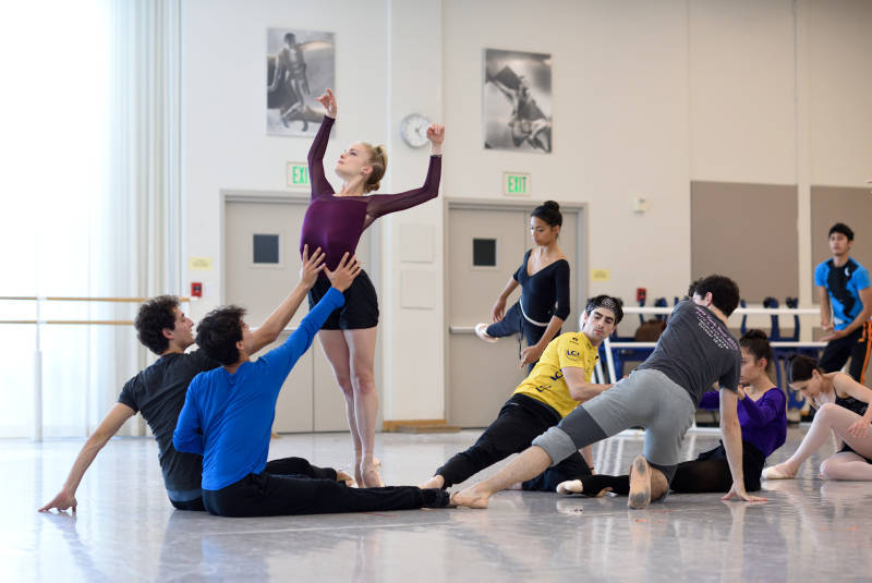 ‘San Francisco Ballet rehearses Miles Thatcher's ‘Ghost In The Machine.’