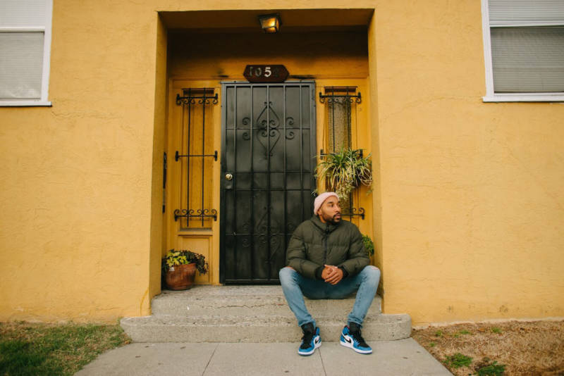 Oakland rapper Beejus seeks to educate the local indie hip-hop community about cryptocurrency through his podcast.