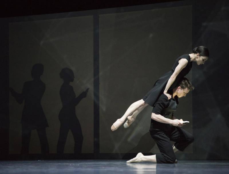 Christopher Wheeldon’s 'Bound To,' at SF Ballet's 'Unbound' festival. (© Erik Tomasson)