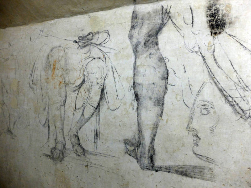 There are some 60 to 70 different sketches on the walls of the hidden room. Art historians do not believe all the drawings are the work of Michelangelo.