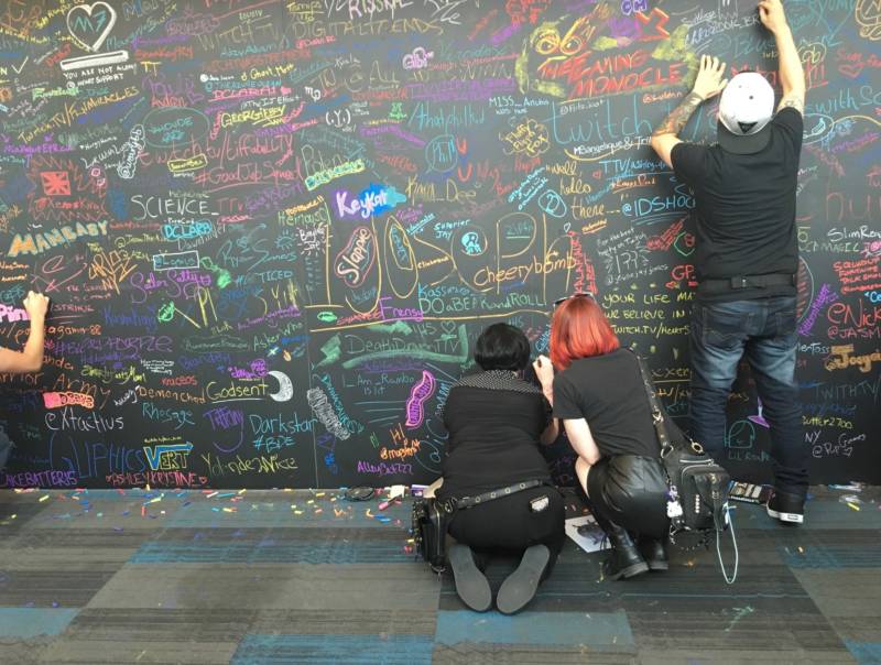 The chalk wall at TwitchCon 2018 at the San Jose Convention Center.