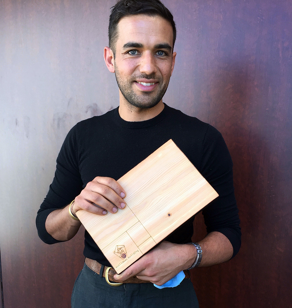 Steve Thompson of Euclidean Building crafted wood platters and bowls for the pop-up lunch. Guests were invited to take them home.