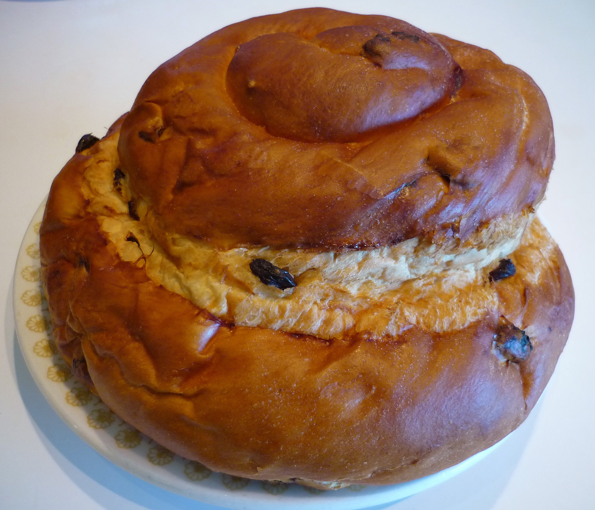 Acme turban challah with raisins (you can see why they call it a "turban")