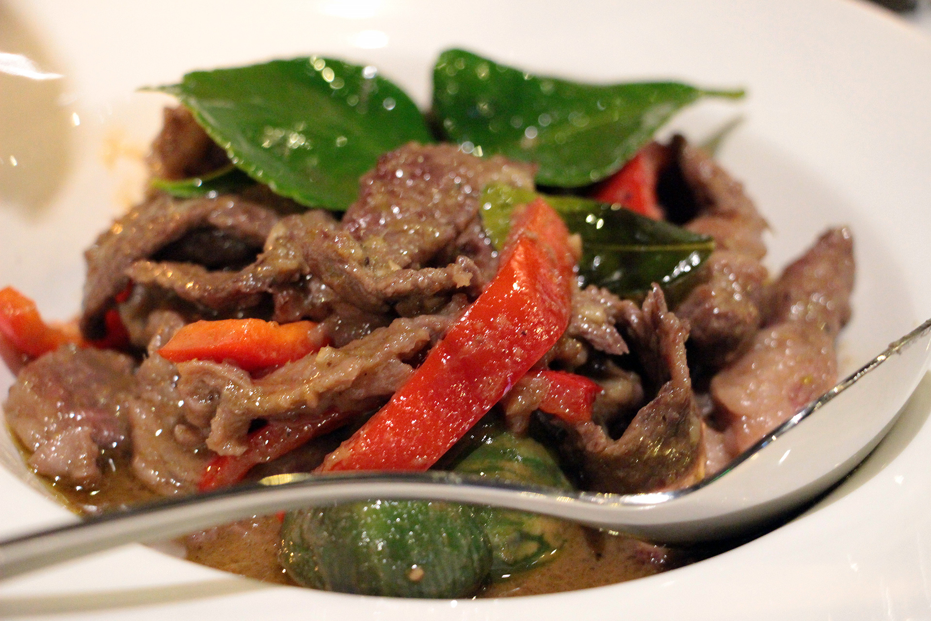 Stir-Fried Green Curry with Beef - Keawn Wan Pad Heang