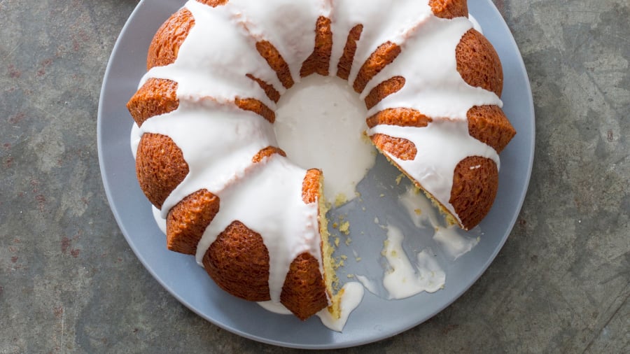 Olive oil isn't just for drizzling over greens—you can also bake cakes with it!