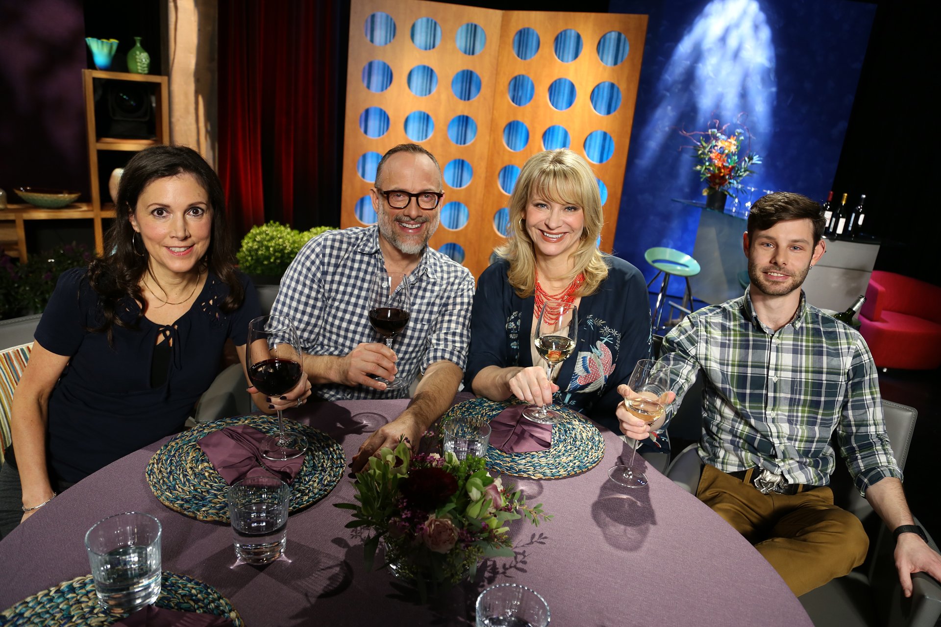 Host Leslie Sbrocco and guests on the set of season 12 episode 5. 
