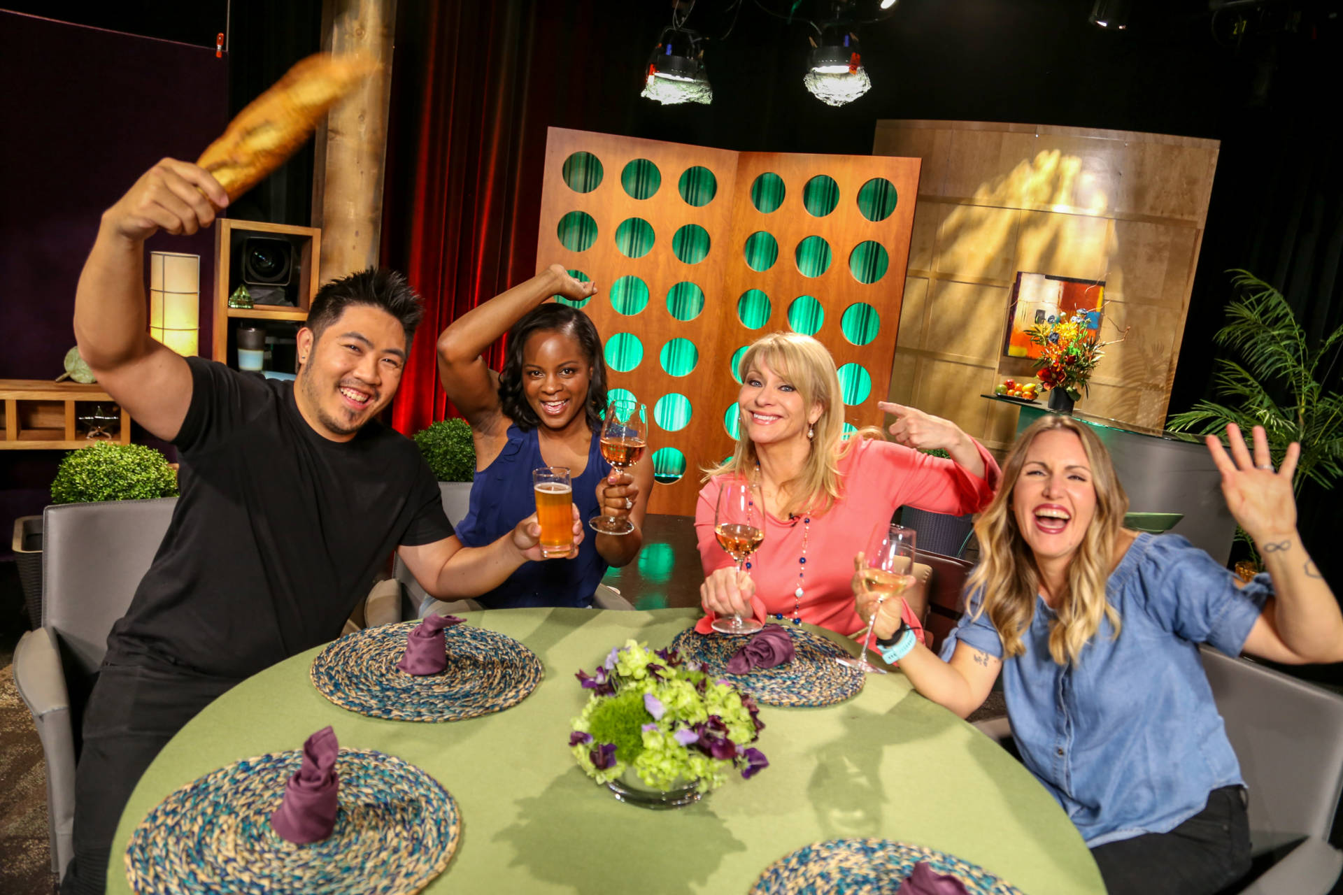 Host Leslie Sbrocco and guests on the set of season 13 episode 12.