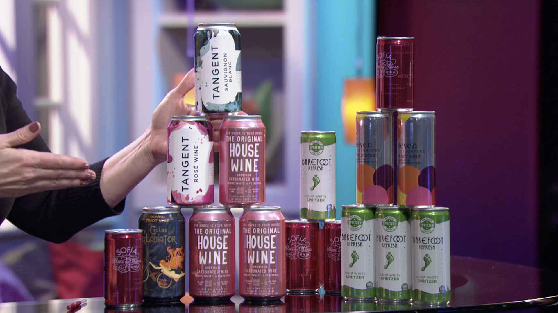 Check, Please! Bay Area host Leslie Sbrocco shares a hot new trend: wines in a can.